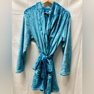 Plush Blue Robe - New without tags